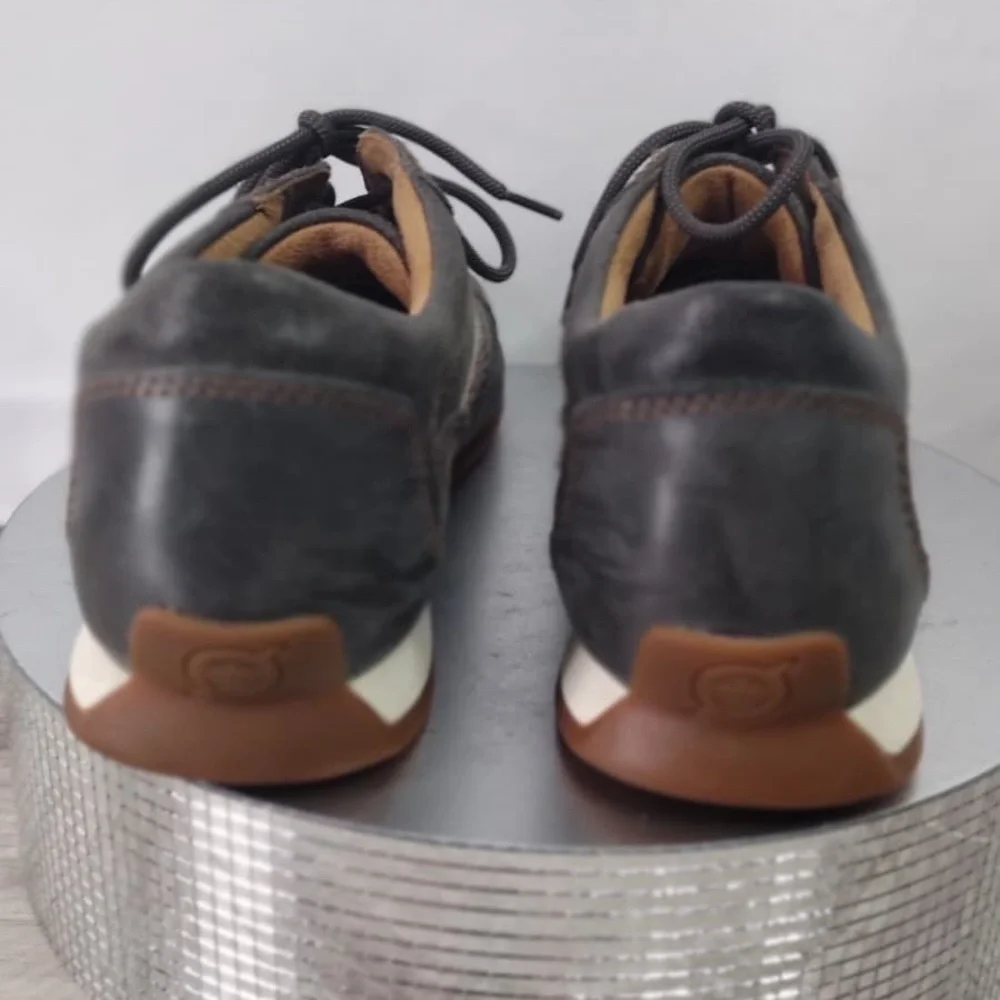 Born Men's Black and Brown Casual Shoes size 9.5 pre owned Exellent good cond